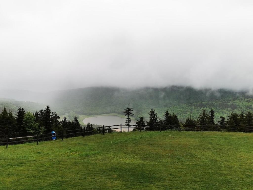 Enjoy The Long Range View, Ski In N Out Top Of The Mountain Condo Snowshoe Exterior photo